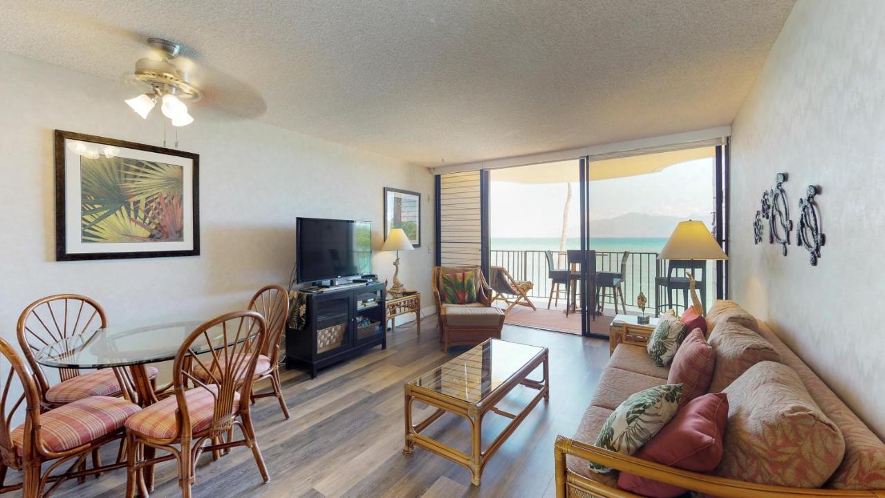 Kahana Reef Oceanfront Condos Экстерьер фото