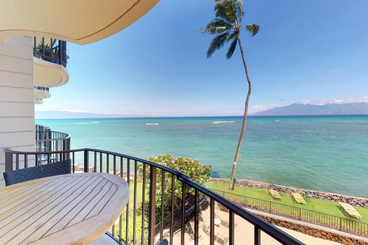 Kahana Reef Oceanfront Condos Экстерьер фото